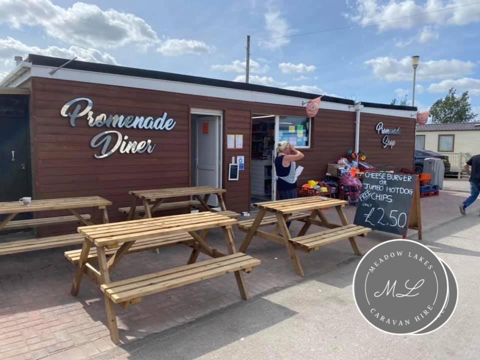 Promenade 566, Direct Beach Access, Close To Fantasy Island, Wifi, Pet Friendly - Meadow Lakes Caravan & Lodge Hire Skegness Exteriér fotografie
